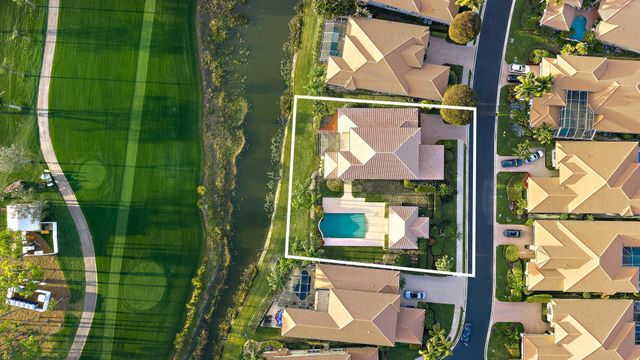 1119 Grand Cay Drive, Palm Beach Gardens, FL 33418