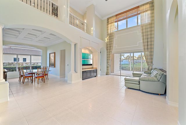 1119 Grand Cay Drive, Palm Beach Gardens, FL 33418