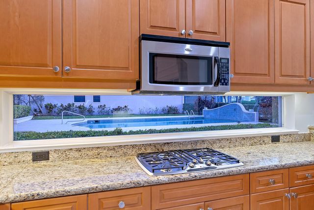 1119 Grand Cay Drive, Palm Beach Gardens, FL 33418