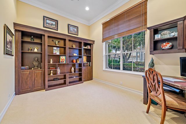 1119 Grand Cay Drive, Palm Beach Gardens, FL 33418