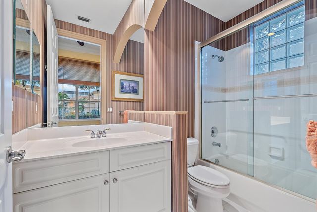 1119 Grand Cay Drive, Palm Beach Gardens, FL 33418