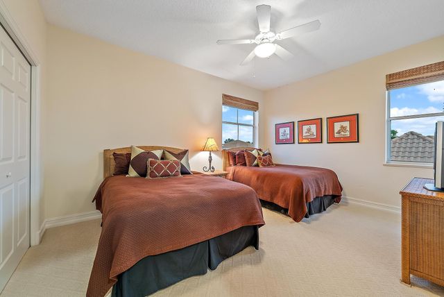 1119 Grand Cay Drive, Palm Beach Gardens, FL 33418