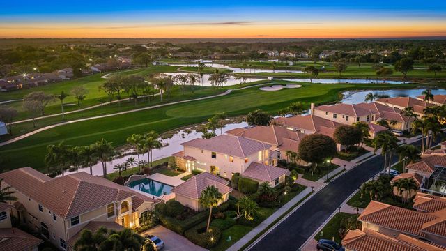 1119 Grand Cay Drive, Palm Beach Gardens, FL 33418