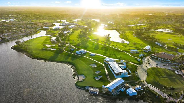 1119 Grand Cay Drive, Palm Beach Gardens, FL 33418