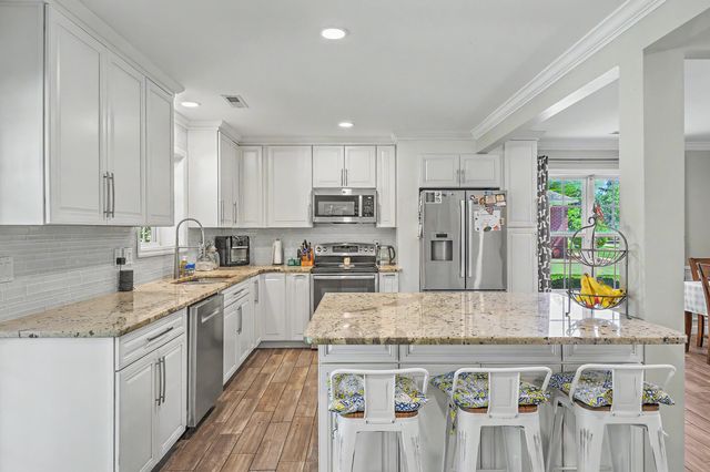 112 Irish Oak Drive, Goose Creek, SC 29445