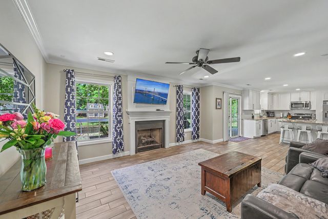 112 Irish Oak Drive, Goose Creek, SC 29445