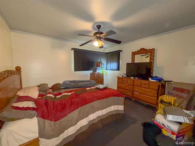 16525 Ego Avenue, Eastpointe, MI 48021