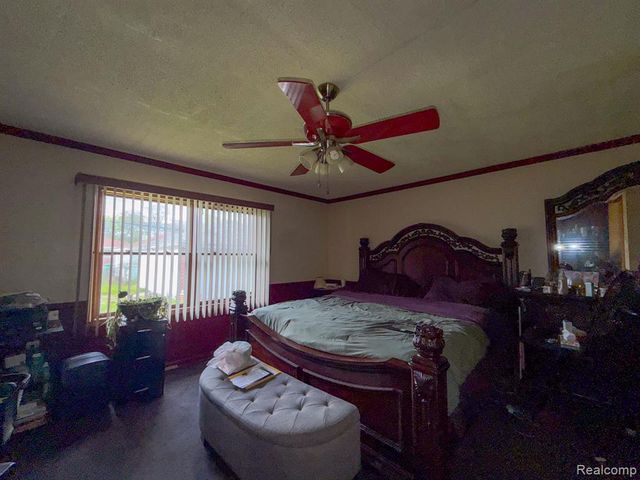 16525 Ego Avenue, Eastpointe, MI 48021