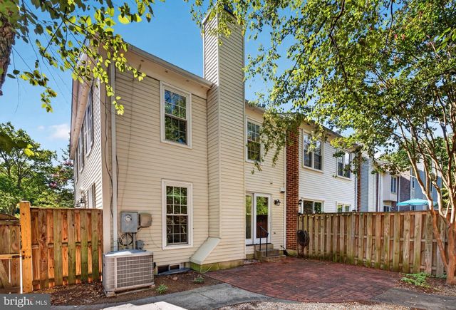 4400 CHEATHAM CT, Alexandria, VA 22310