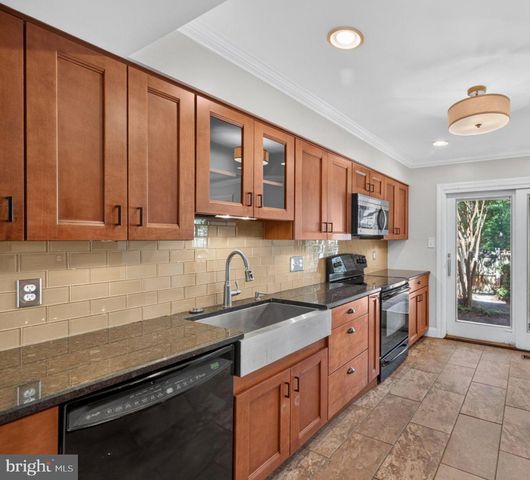 4400 CHEATHAM CT, Alexandria, VA 22310