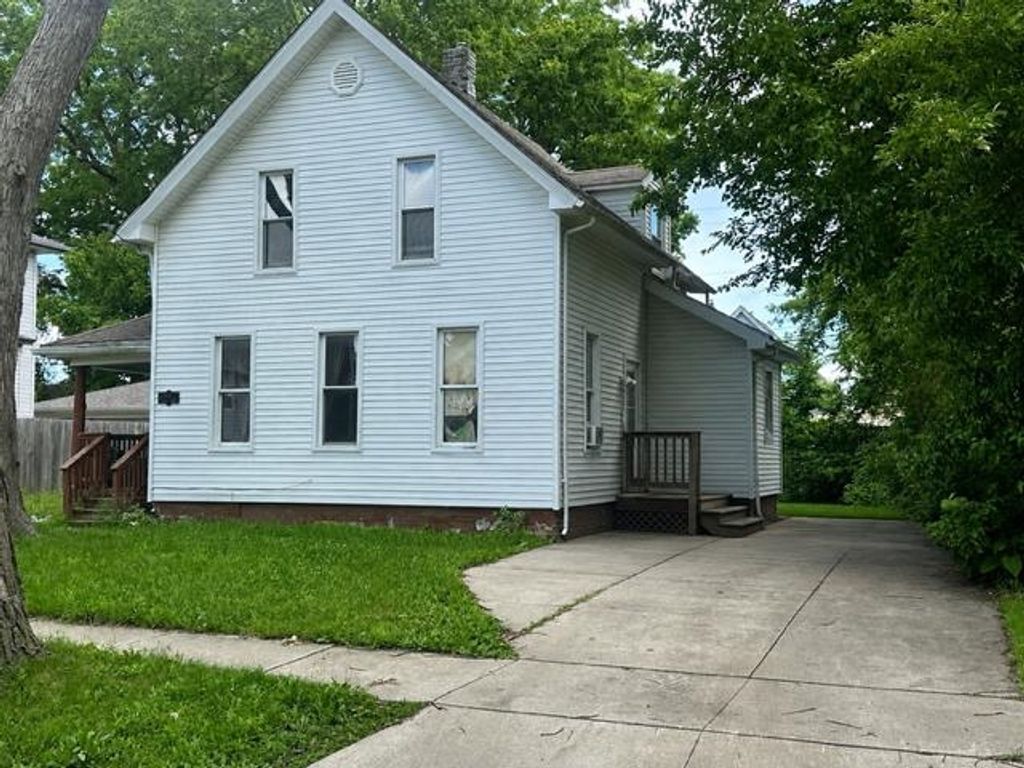 109 South Avenue, Mt Clemens, MI 48043