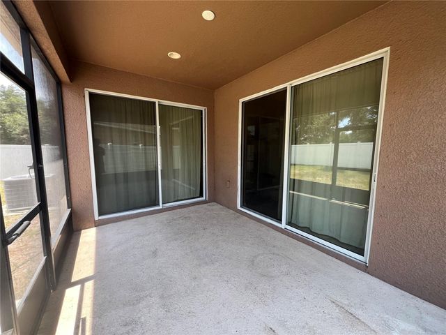 8315 DEERLAND BLUFF LANE, Riverview, FL 33578