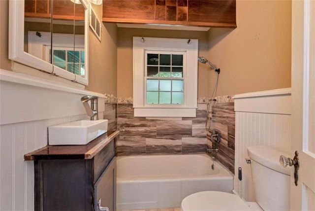 952 Wayside Street, Cornelia, GA 30531