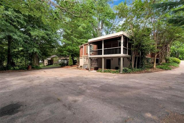 952 Wayside Street, Cornelia, GA 30531