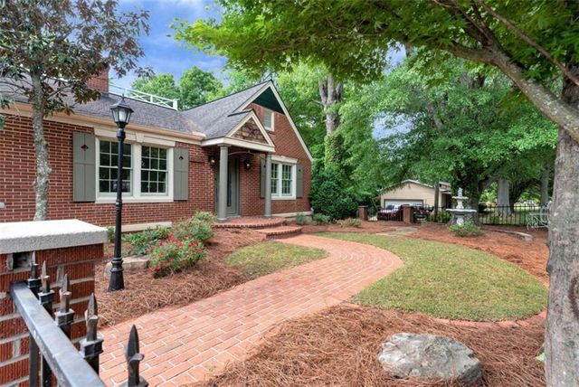 952 Wayside Street, Cornelia, GA 30531