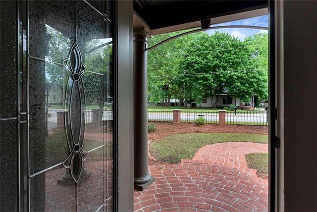 952 Wayside Street, Cornelia, GA 30531