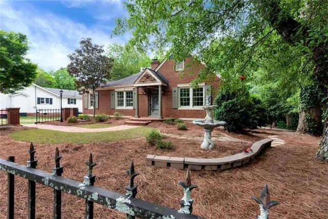 952 Wayside Street, Cornelia, GA 30531