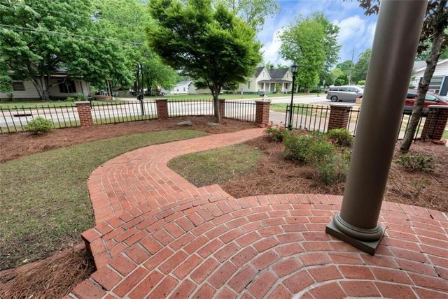 952 Wayside Street, Cornelia, GA 30531