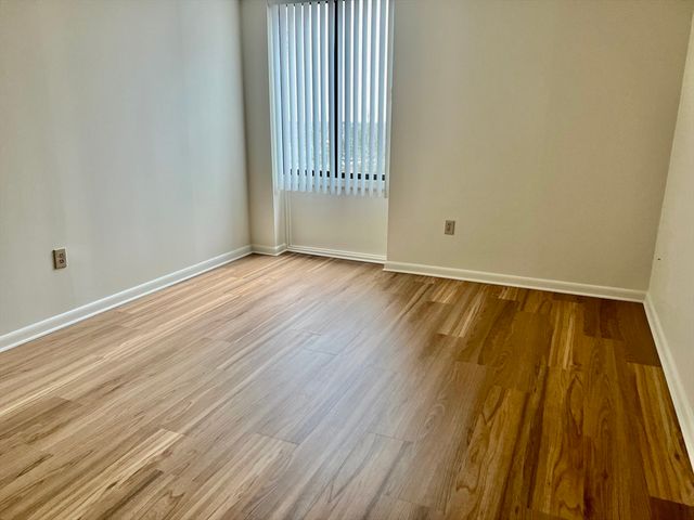 1008 Paradise Road 3N, Swampscott, MA 01907