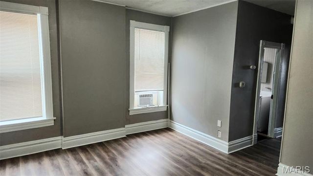 3556 Tennessee Avenue, St Louis, MO 63118