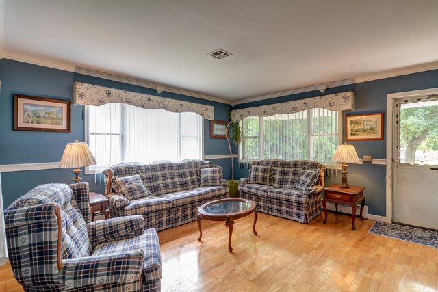 9 MADRAS CT, Toms River, NJ 08757