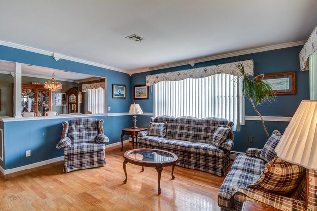 9 MADRAS CT, Toms River, NJ 08757