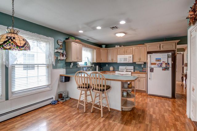 9 MADRAS CT, Toms River, NJ 08757