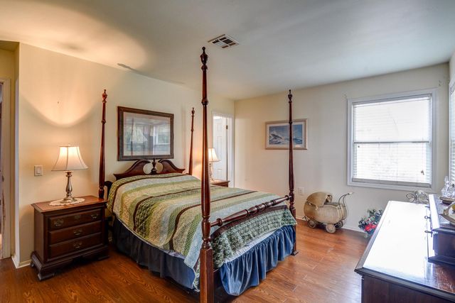 9 MADRAS CT, Toms River, NJ 08757