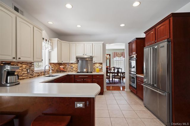 70 Travis Road, Baldwin Place, NY 10505