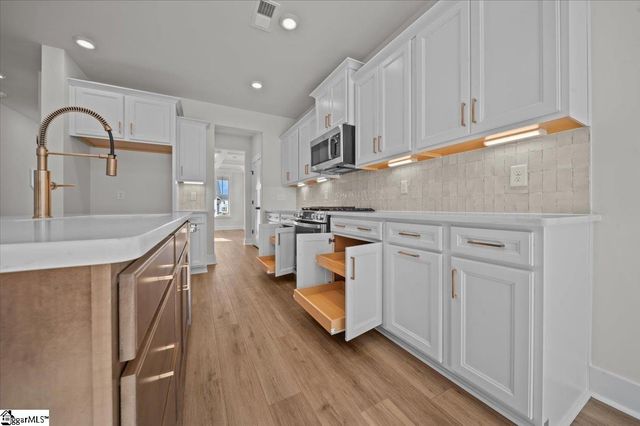 134 Moorish Circle, Simpsonville, SC 29681