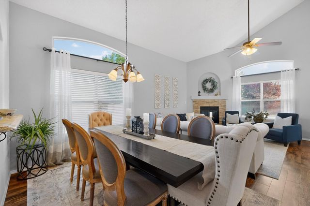 8136 Pony Hills Place NW, Albuquerque, NM 87114