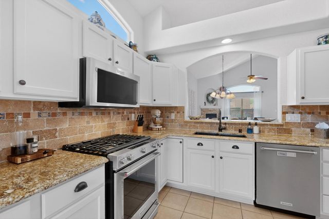 8136 Pony Hills Place NW, Albuquerque, NM 87114