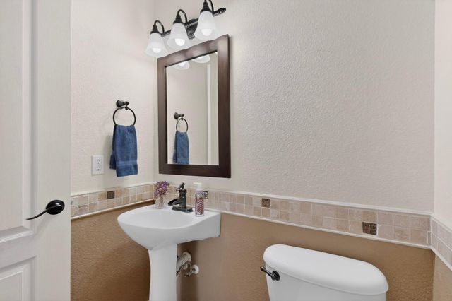 8136 Pony Hills Place NW, Albuquerque, NM 87114