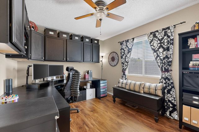 8136 Pony Hills Place NW, Albuquerque, NM 87114