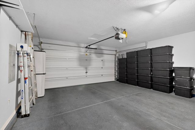 8136 Pony Hills Place NW, Albuquerque, NM 87114