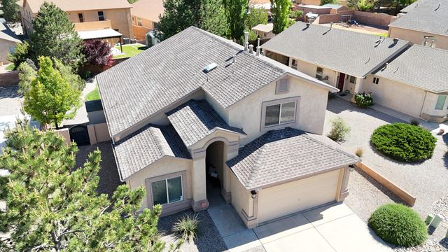 8136 Pony Hills Place NW, Albuquerque, NM 87114