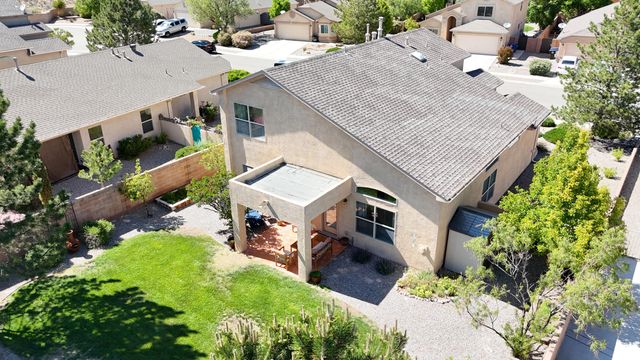 8136 Pony Hills Place NW, Albuquerque, NM 87114