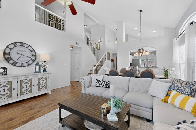 8136 Pony Hills Place NW, Albuquerque, NM 87114