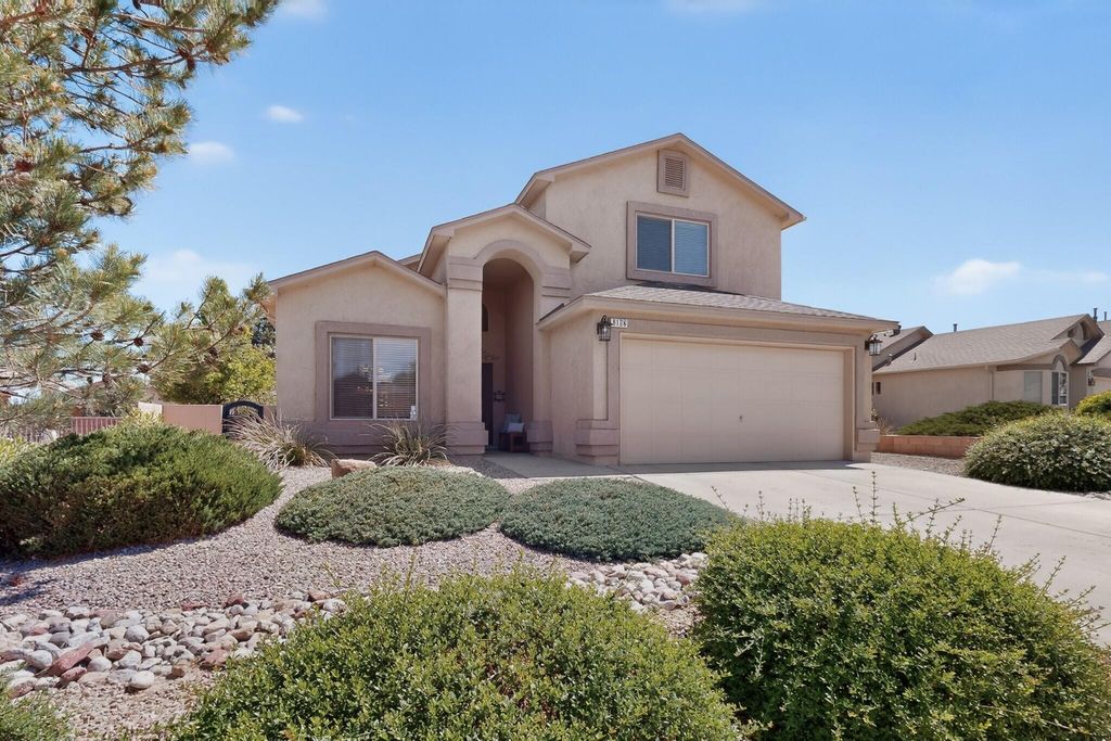 8136 Pony Hills Place NW, Albuquerque, NM 87114