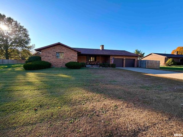 206 Daras Drive, Carmi, IL 62821