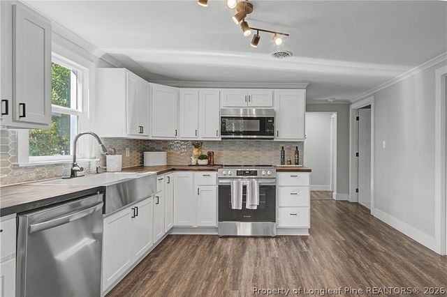 4033 E Cole Street, Hope Mills, NC 28348