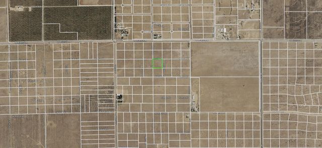 Cor Avenue A2 Drt 96 Stw D, Lancaster, CA 93536
