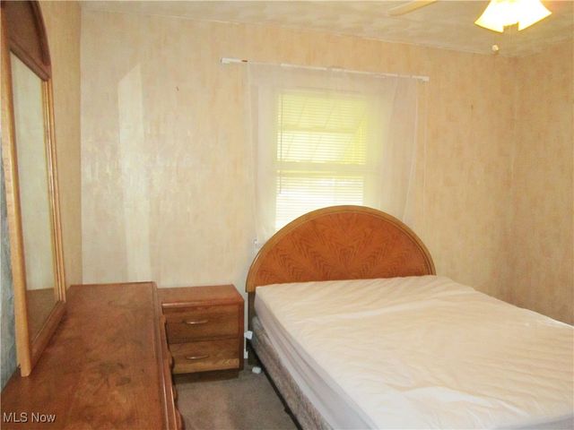 1081 Seward Avenue, Akron, OH 44320