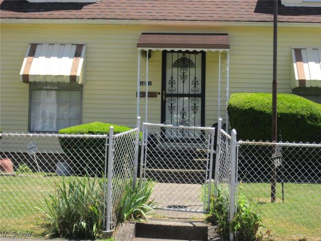 1081 Seward Avenue, Akron, OH 44320