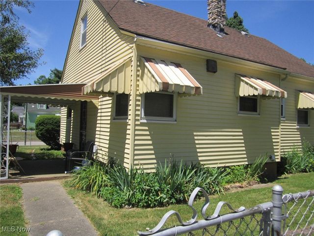 1081 Seward Avenue, Akron, OH 44320