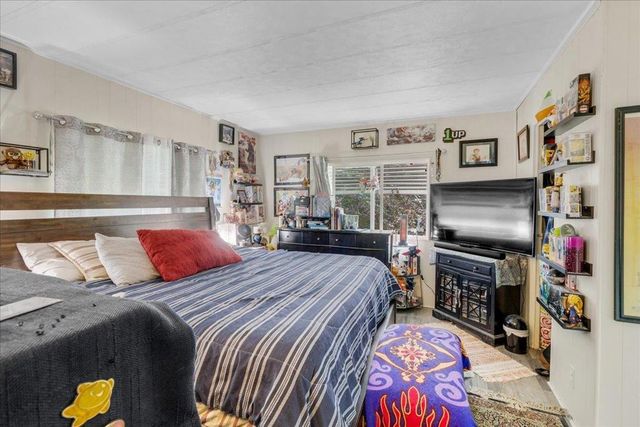 17617 Pond Derosa, Salinas, CA 93907