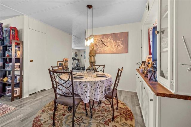 17617 Pond Derosa, Salinas, CA 93907