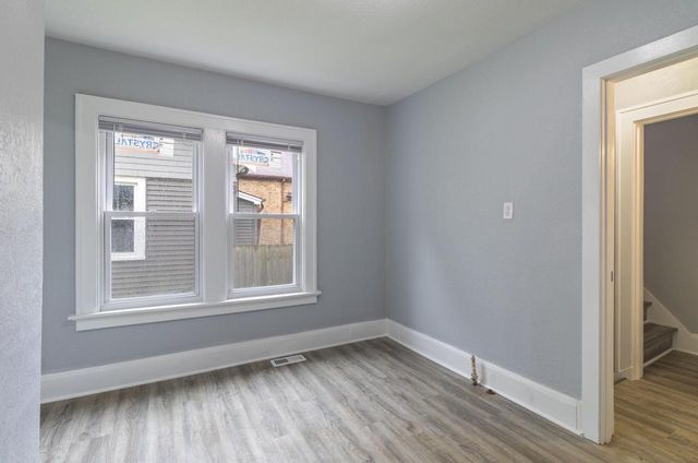 2661 N 44th STREET, Milwaukee, WI 53210