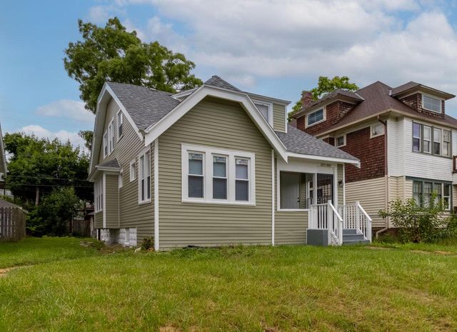 2661 N 44th STREET, Milwaukee, WI 53210