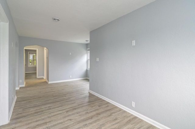 2661 N 44th STREET, Milwaukee, WI 53210